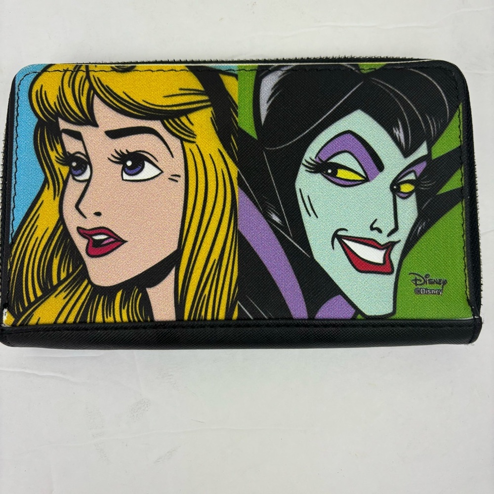 Disney/Buckle Down zip-around wallet/Aurora/Maleficent color head block